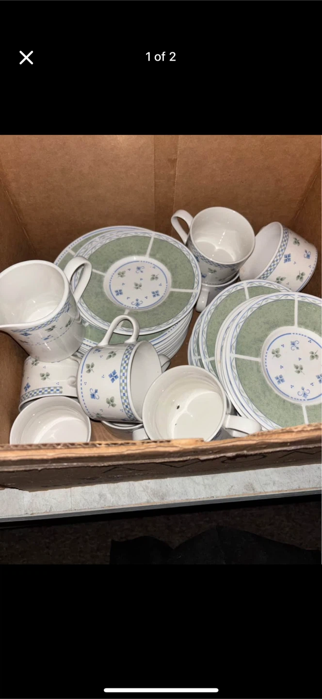 Corelle Country Cottage Dinnerware Set