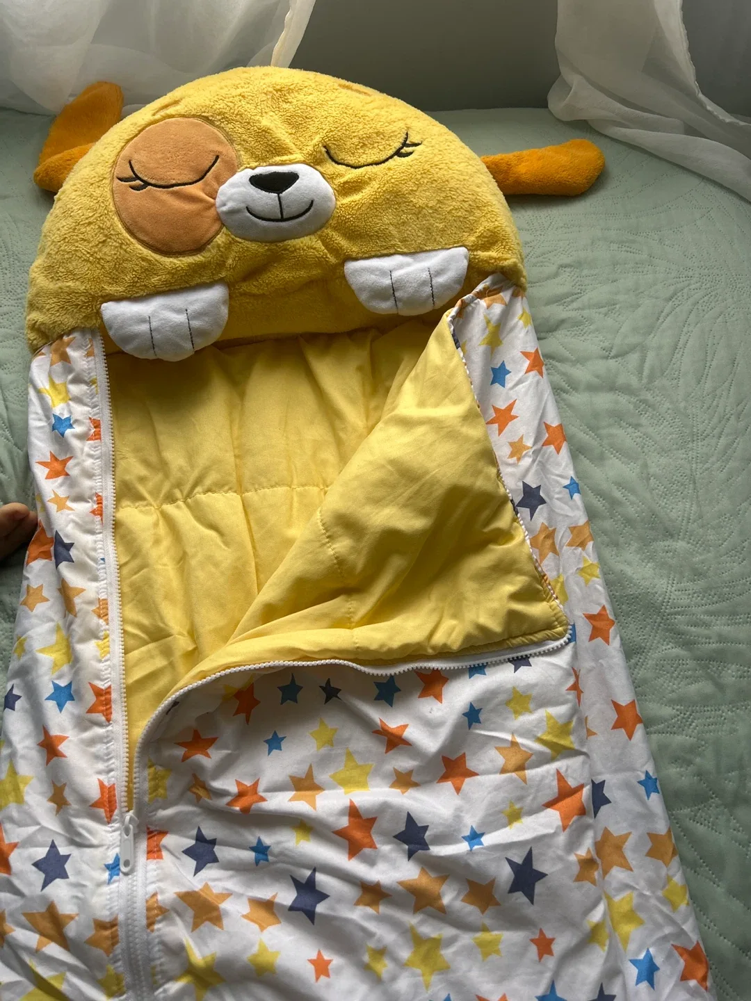 Pillowfort Kids' Sleeping Bag image indicator(3)