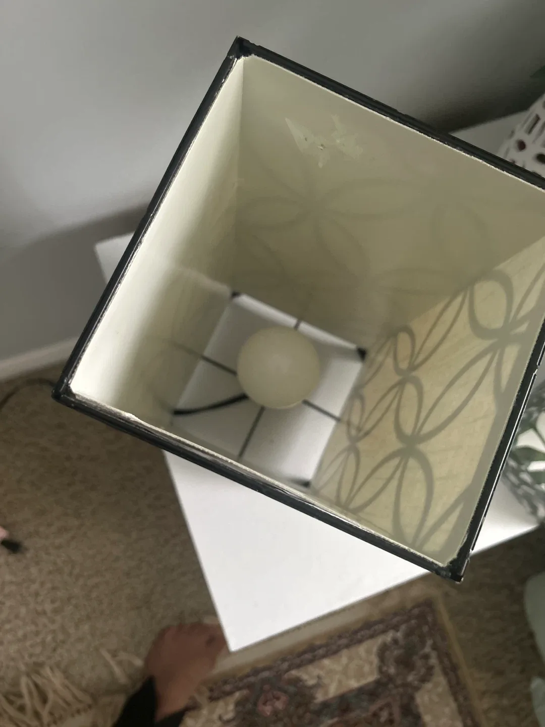 Decorative Table Lamp - Black & White image indicator(2)