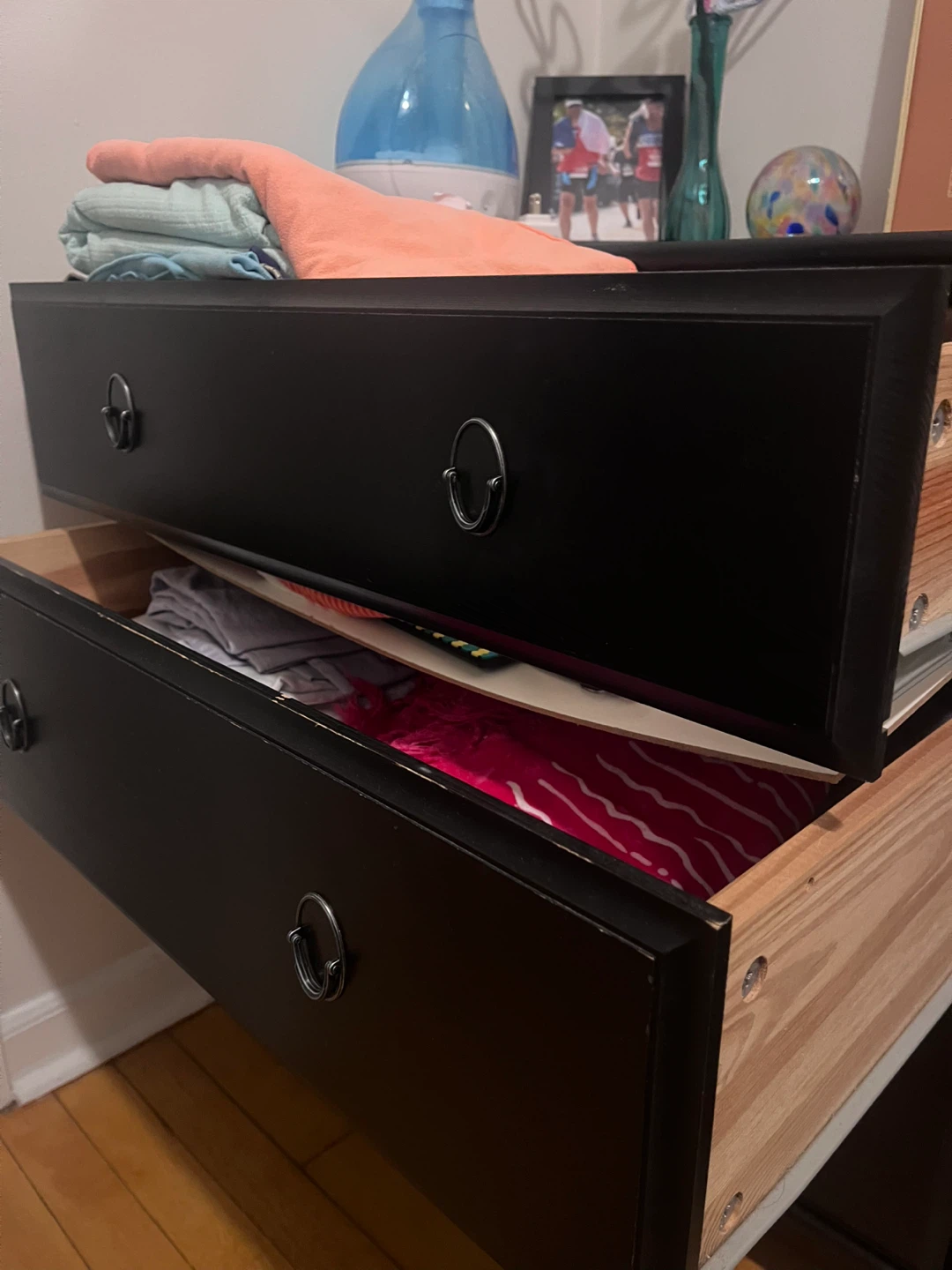 Free Black Dresser - Six Drawers - photo 3