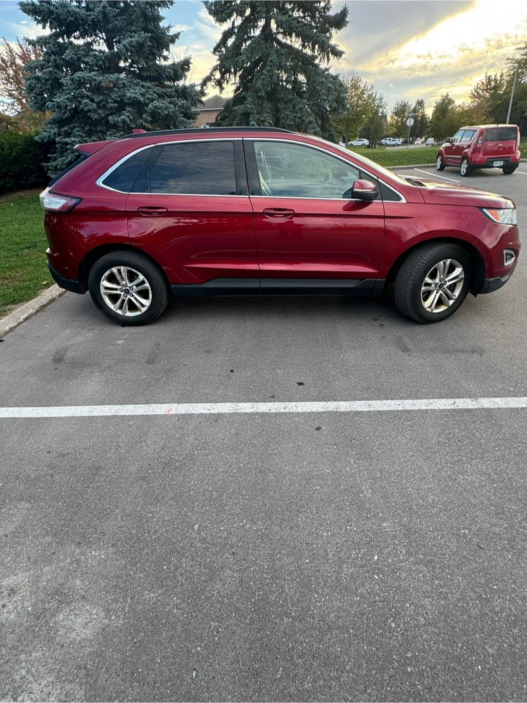 Red Ford Edge 2016 accident free one owner image indicator(5)