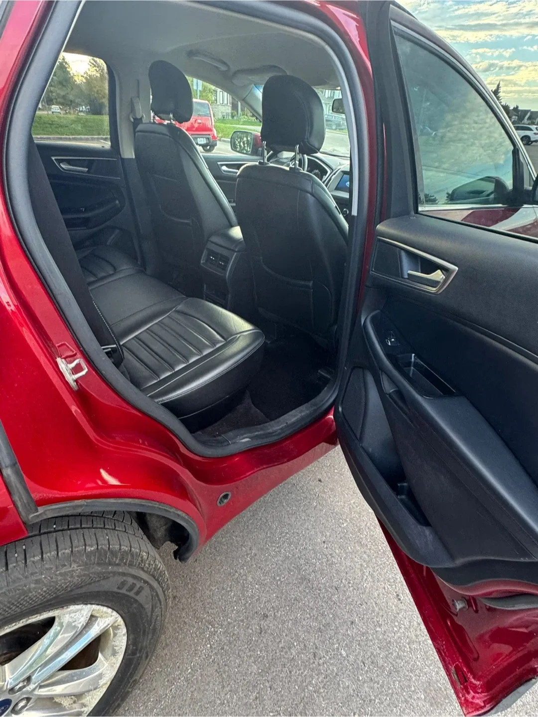 Red Ford Edge 2016 accident free one owner image indicator(10)