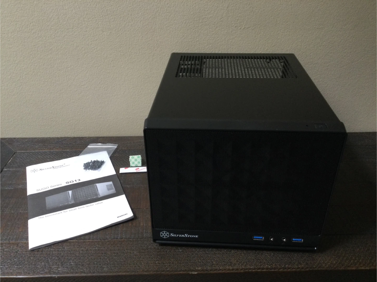 SilverStone Sugo SG13 Small Form Factor Case - Black