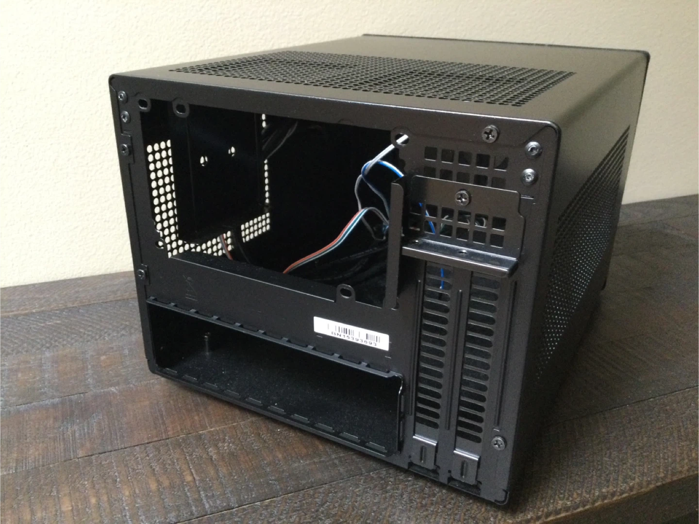 SilverStone Sugo SG13 Small Form Factor Case - Black - photo 2