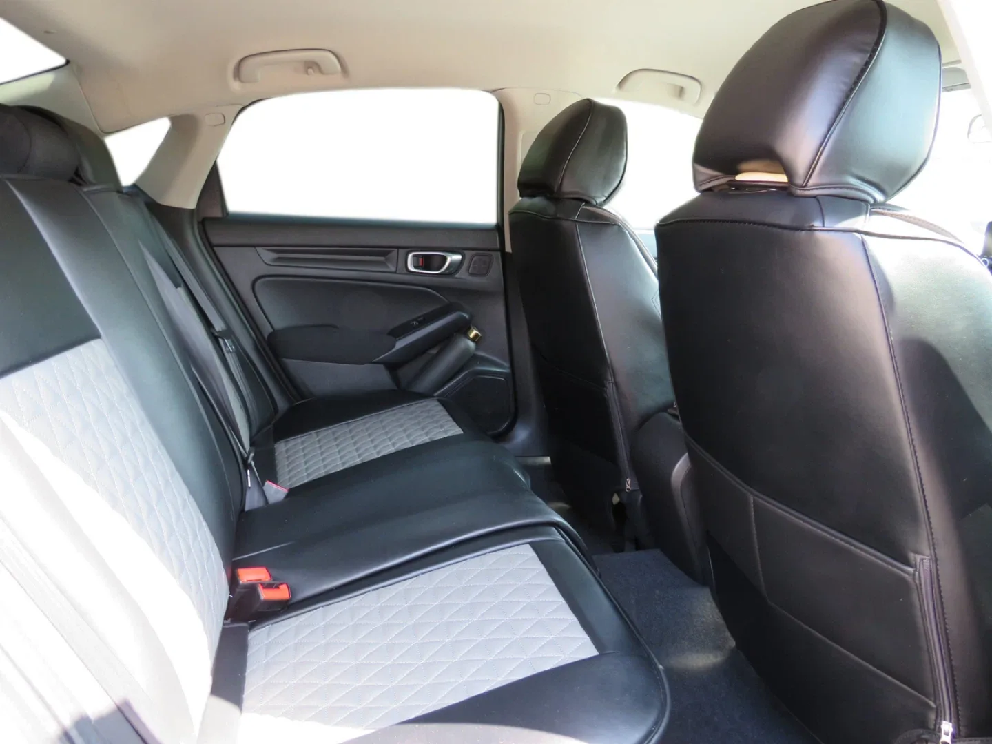 2022 Honda Civic - Silver Sedan image indicator(8)