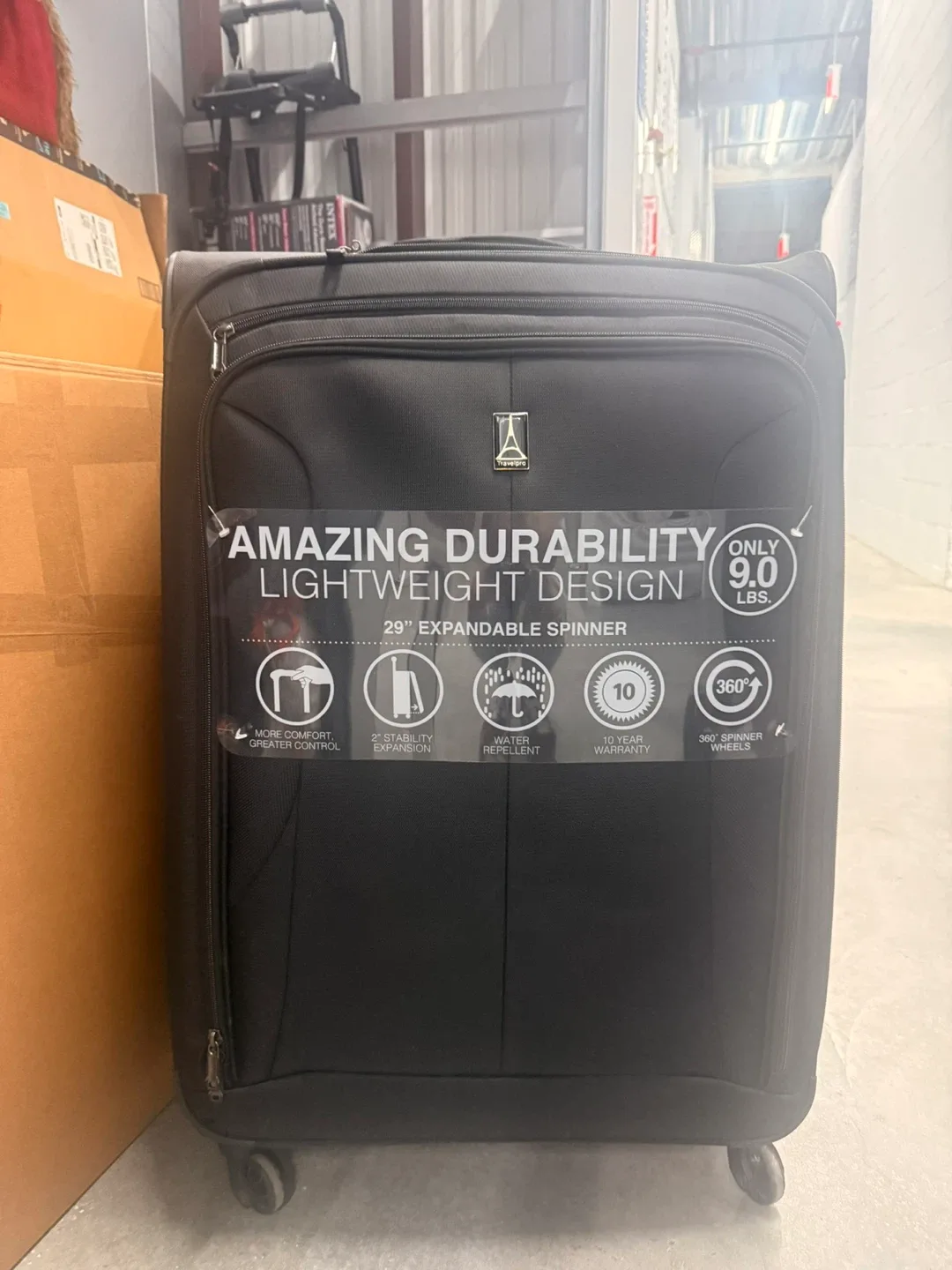 Travelpro 29" Expandable Spinner Suitcase thumbnail