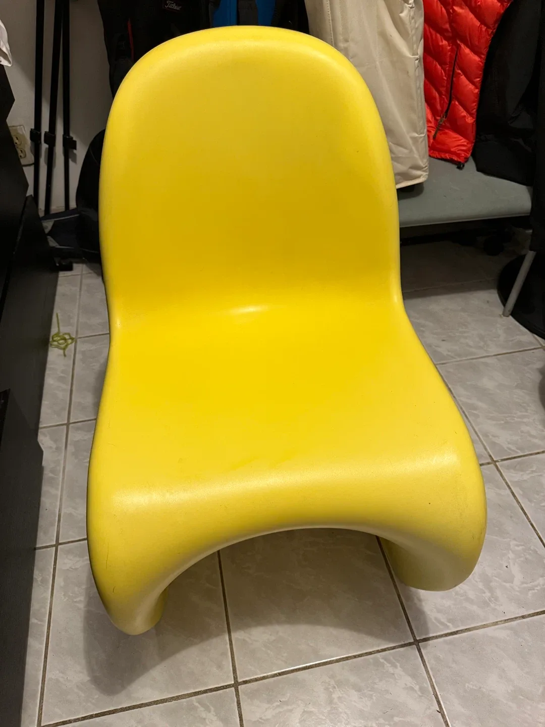 Vitra modern chair🥕 image indicator(2)