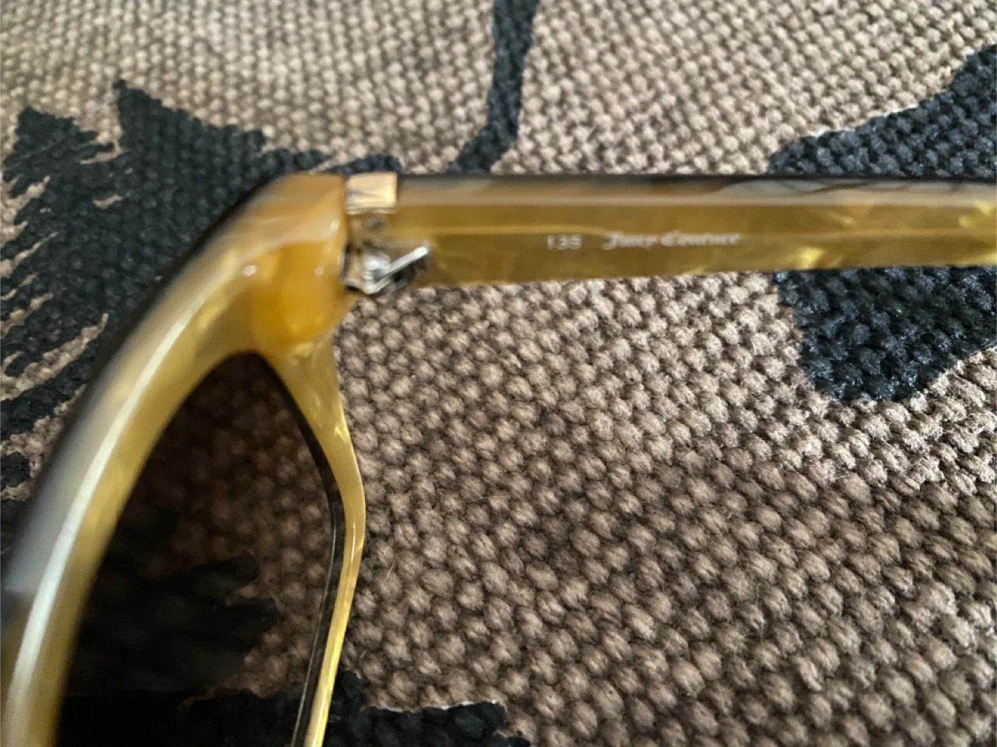 Juicy Couture Sunglasses with Case image indicator(5)