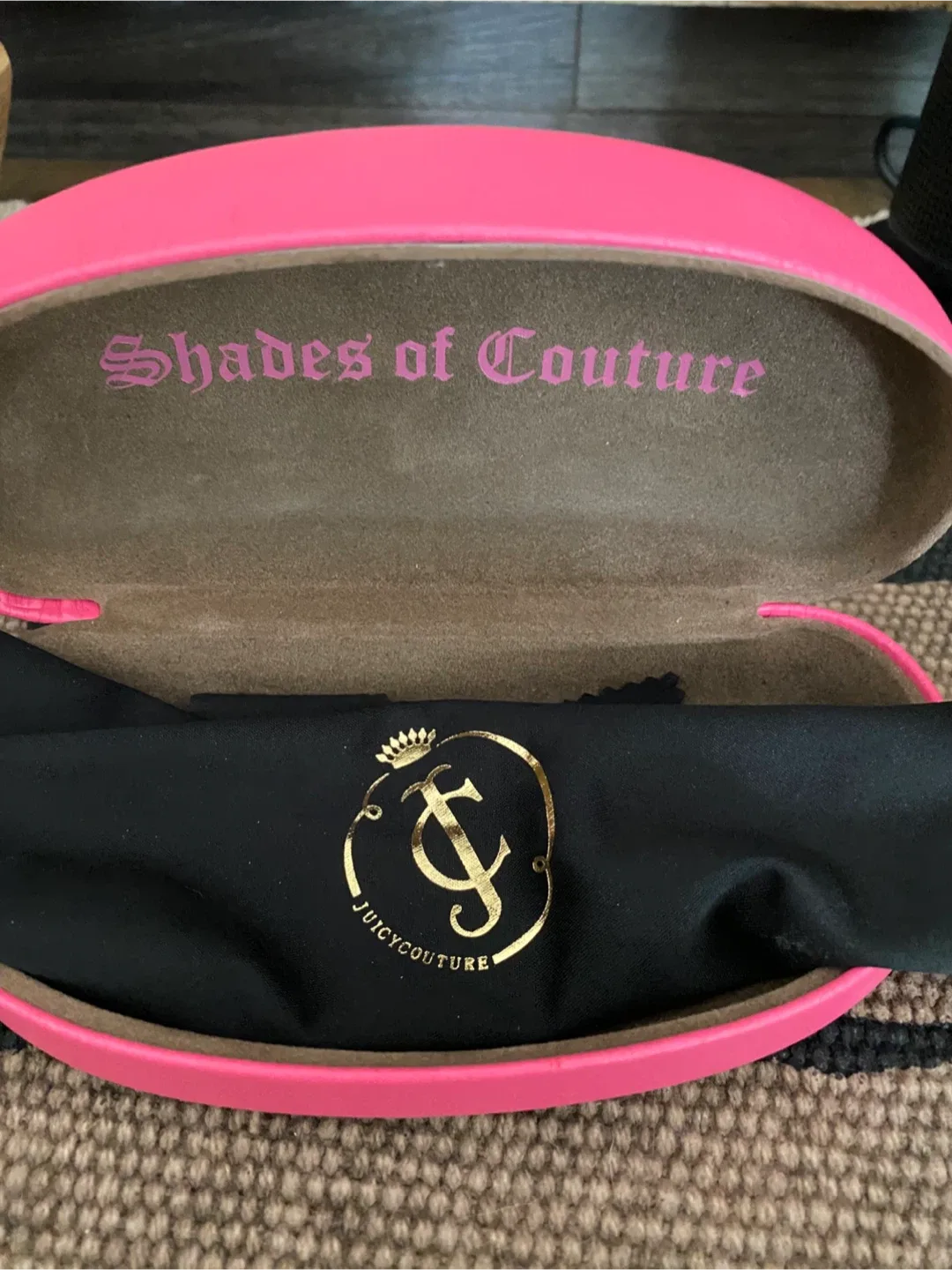 Juicy Couture Sunglasses with Case image indicator(3)