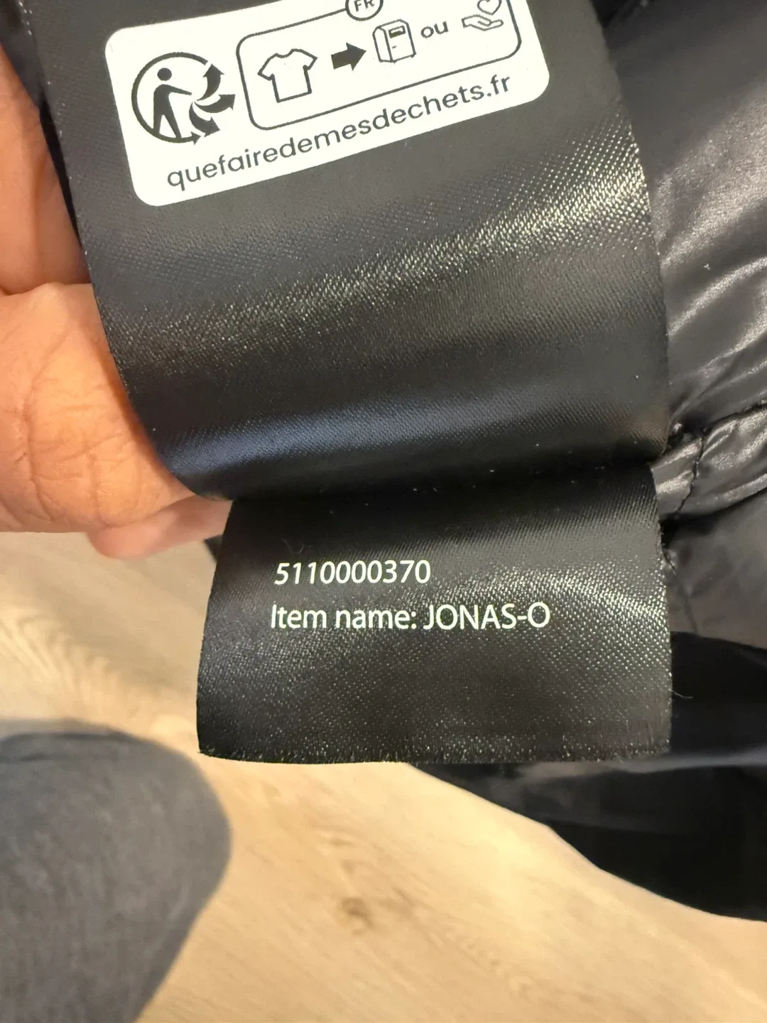 Mackage Jonas-O Black Puffer Jacket, Size 40 image indicator(4)