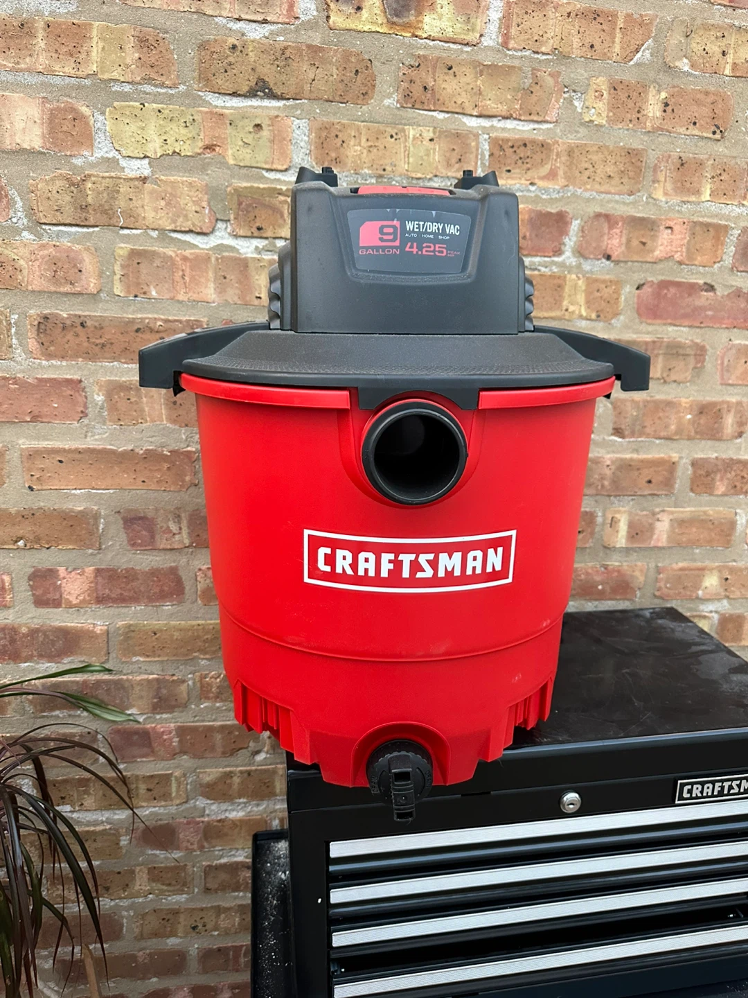 Craftsman 9 Gallon Wet/Dry Vac