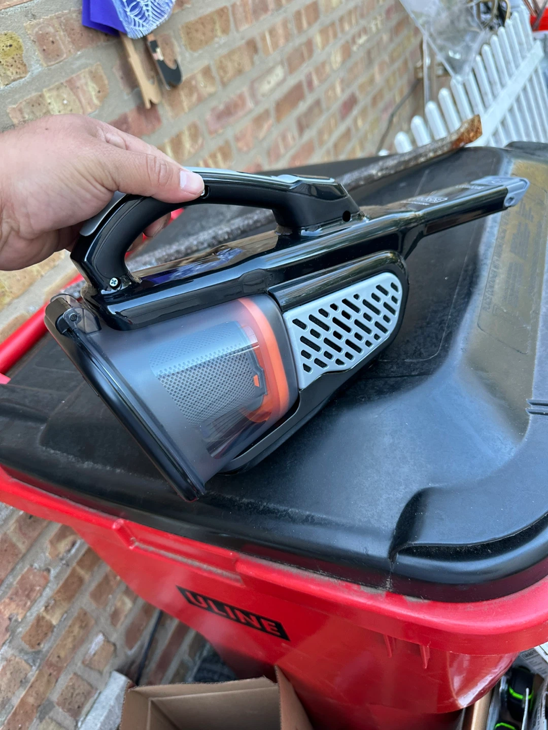 Black+Decker Cordless Lithium Dustbuster - photo 3