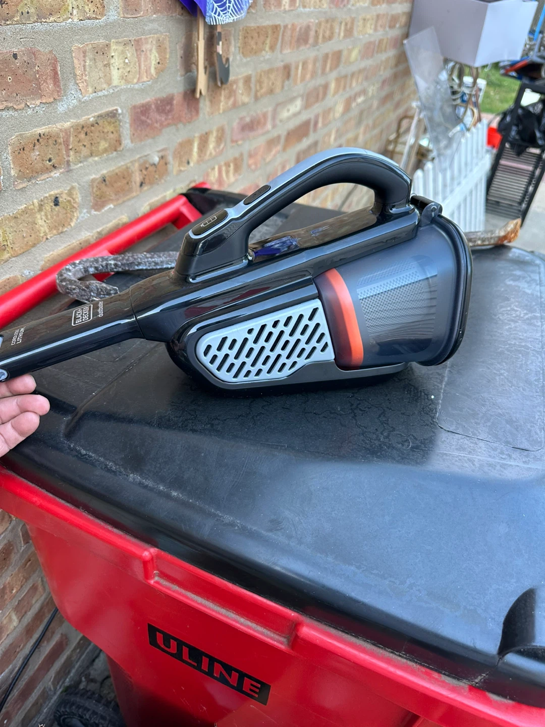 Black+Decker Cordless Lithium Dustbuster - photo 2