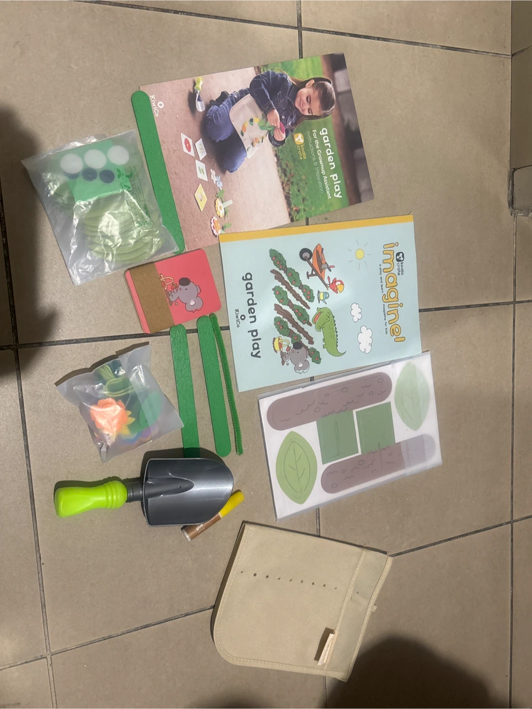 KiwiCo Garden Play Imaginel Kit