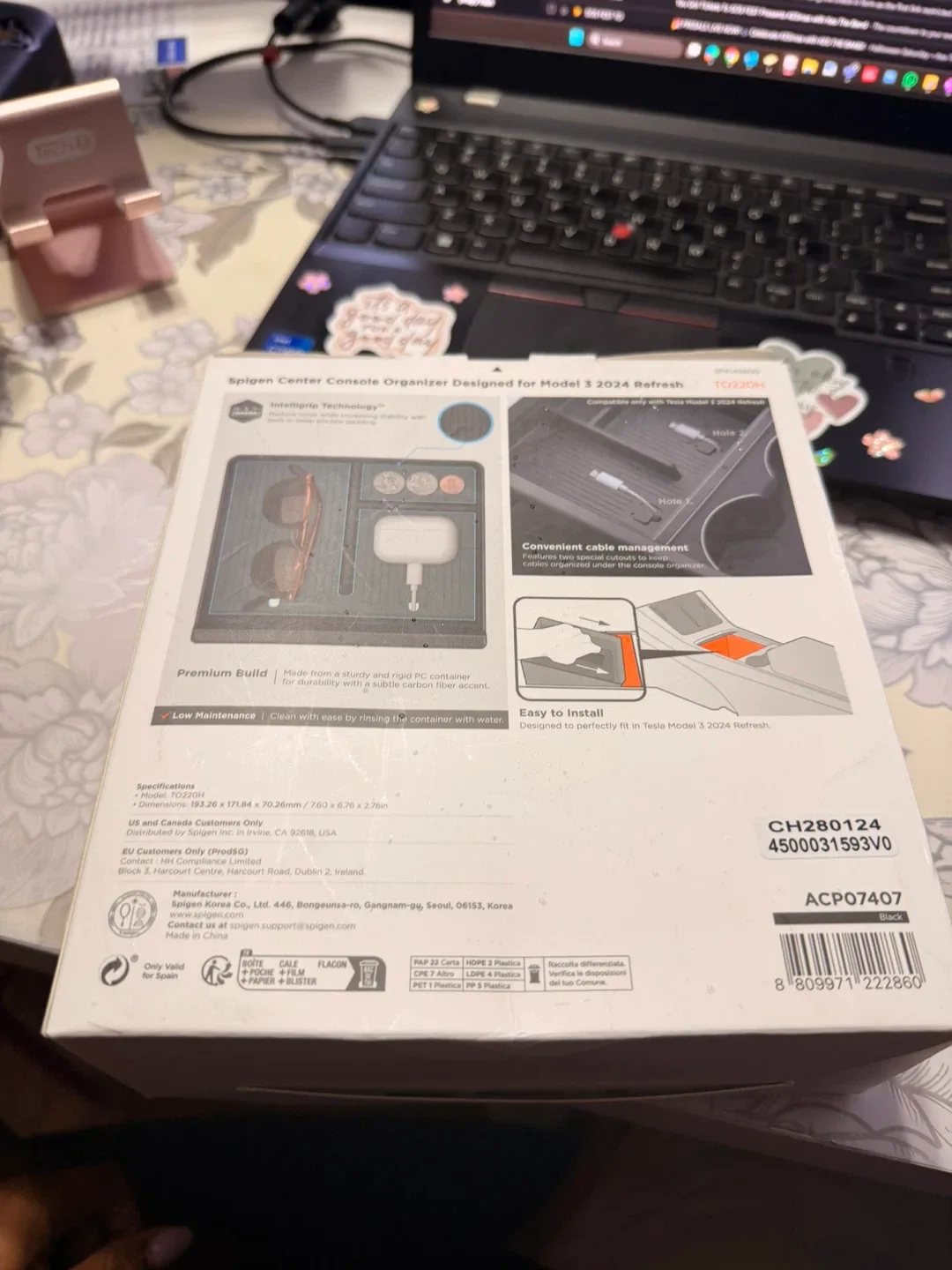 Spigen Center Console Organizer - Tesla Model 3 2024 image indicator(5)