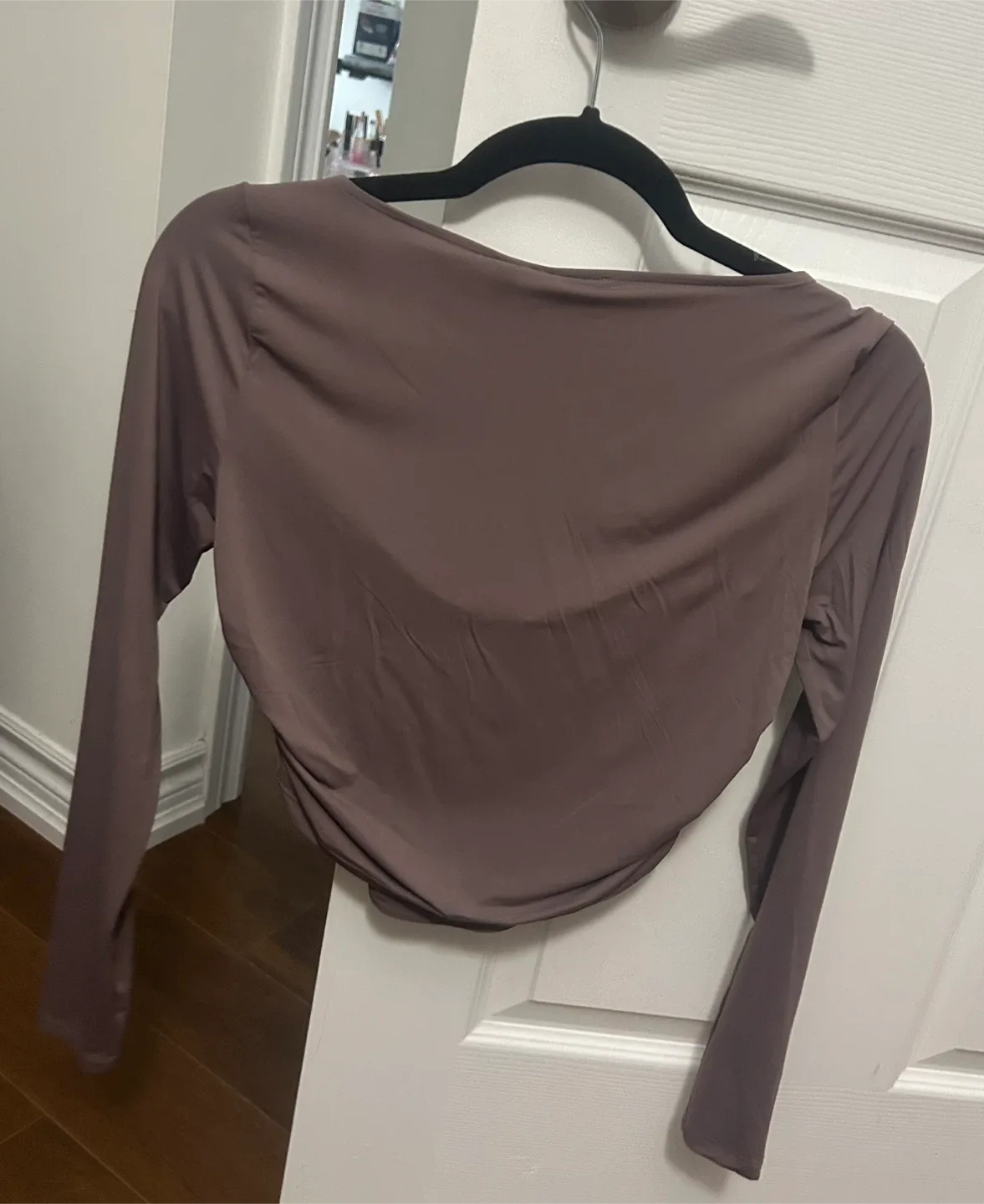 Aritzia Top New - Small image indicator(3)