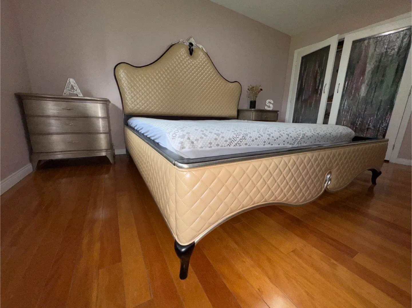 Quilted italian leather Beige Bed Frame & Dresser Set image indicator(4)