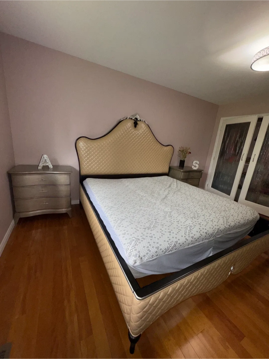 Quilted italian leather Beige Bed Frame & Dresser Set image indicator(2)