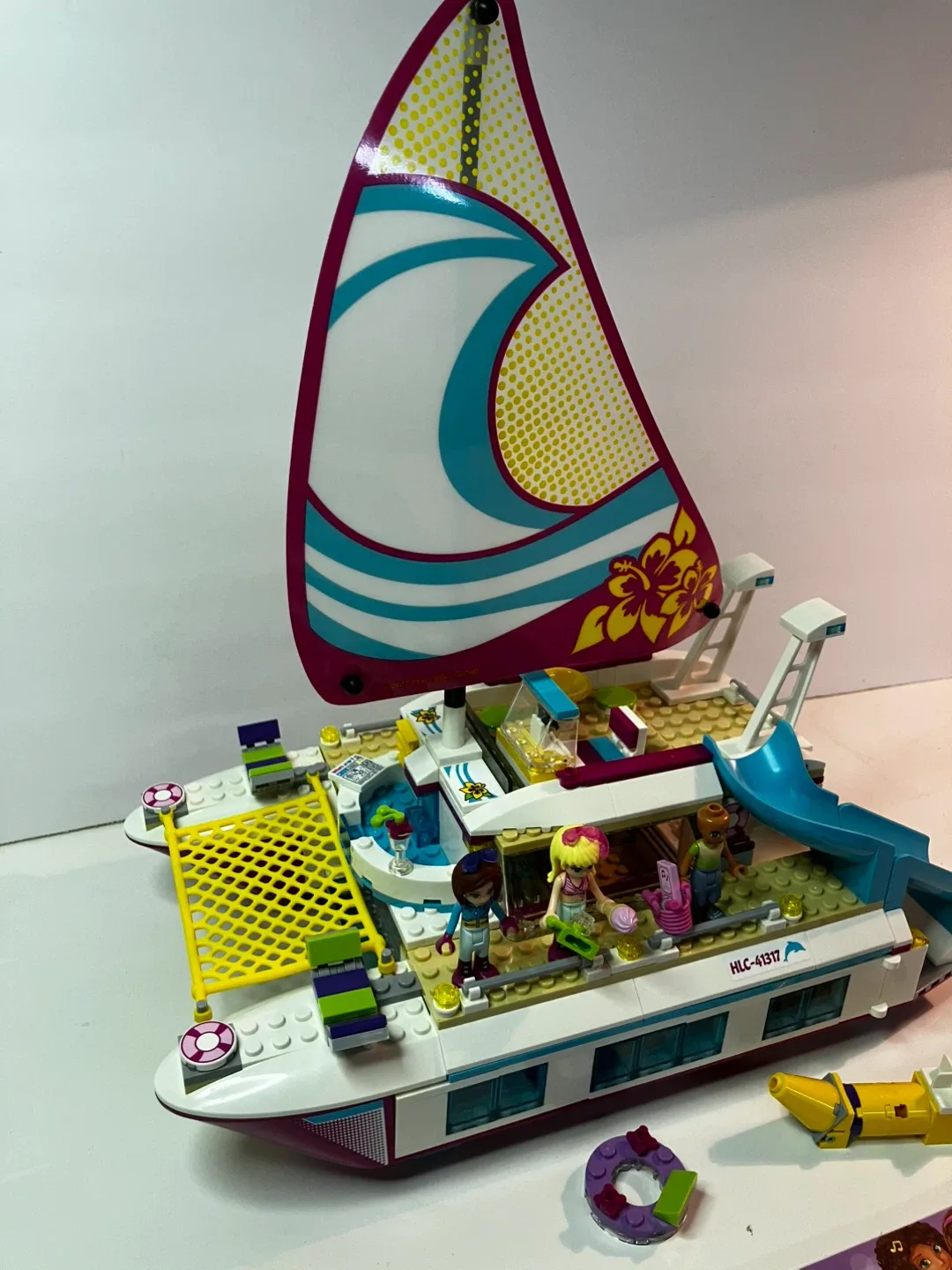 LEGO Friends Sunshine Catamaran 41317 image indicator(3)