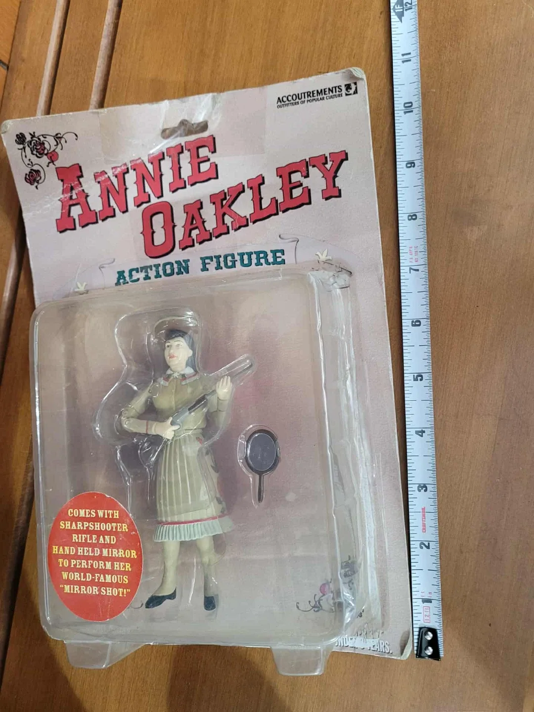 Annie Oakley Action Figure image indicator(4)