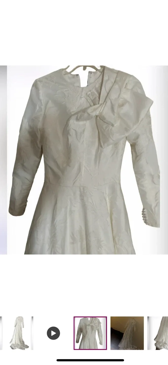 White modest long sleeve wedding Dress image indicator(2)