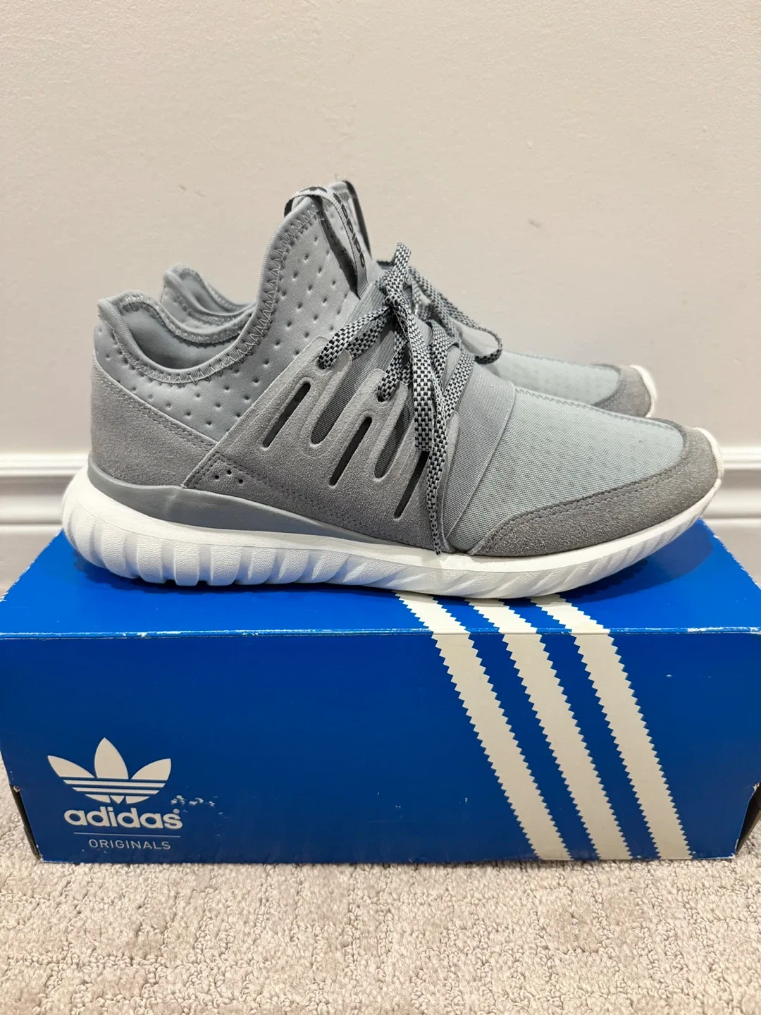 Adidas Tubular Radial 8 US mens image indicator(3)