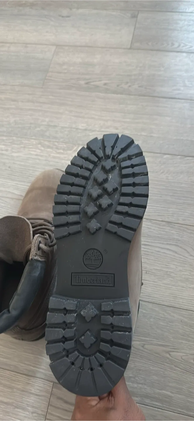 Timberland Brown Leather Boots, Size 8 image indicator(4)