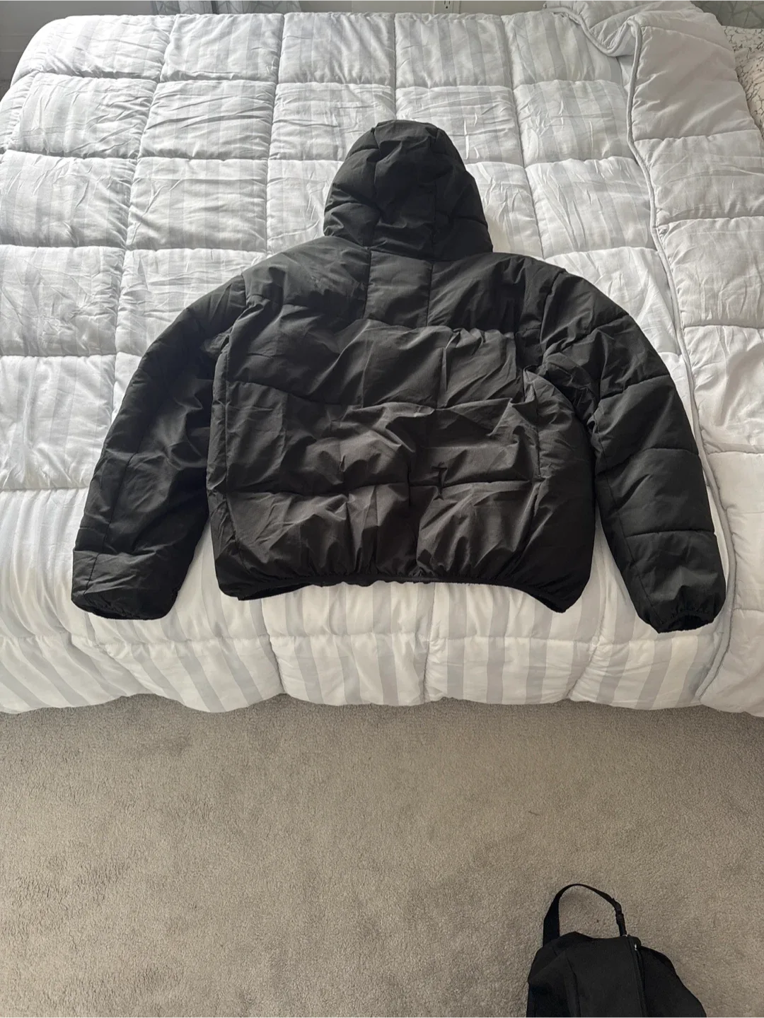 Zara Black Puffer Jacket image indicator(2)