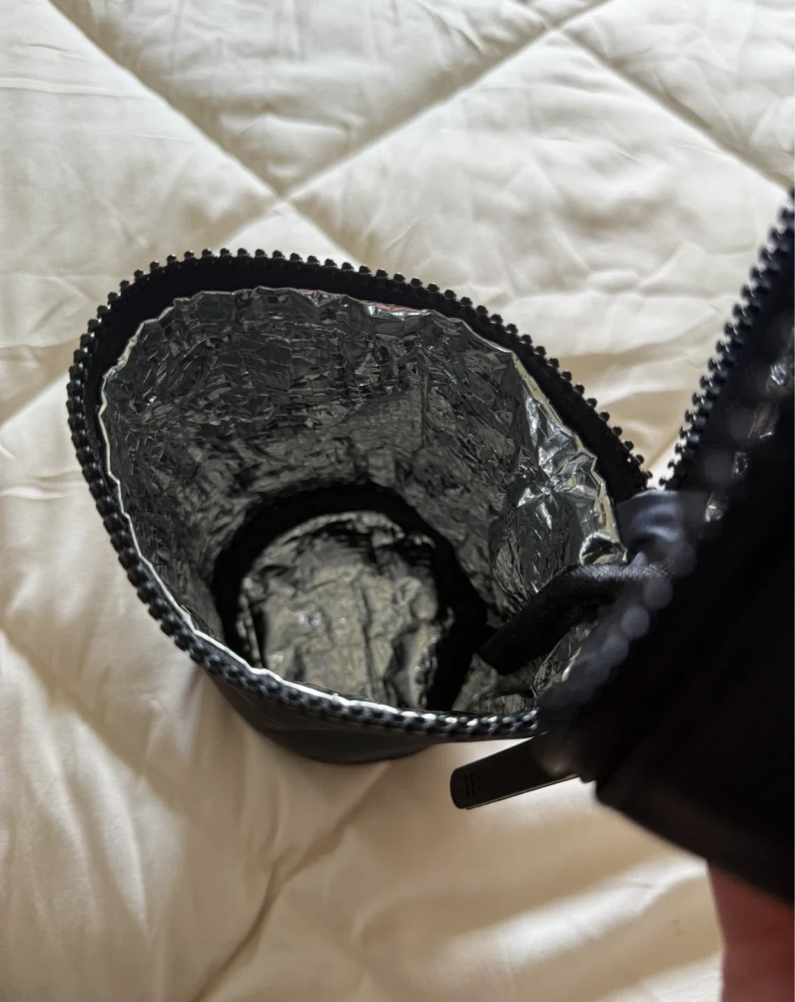 Insulated Baby Bottle Zippered Pouch image indicator(3)