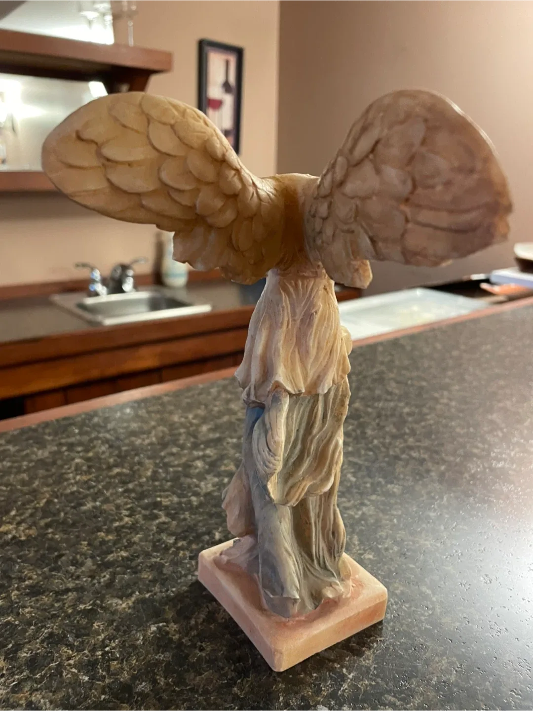 The Thinker & Winged Victory Statues image indicator(4)