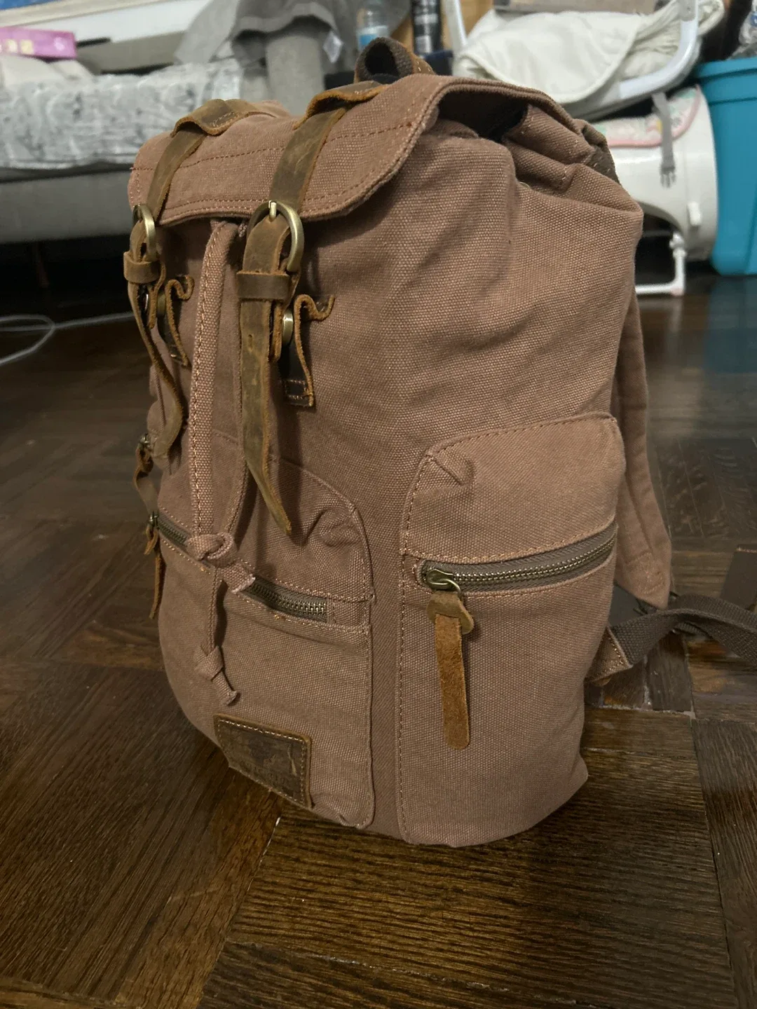 Augur Jans Brown Canvas Backpack image indicator(4)