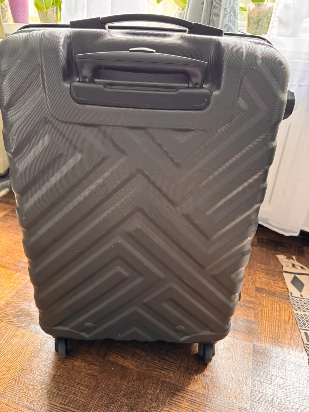 Carlton Black Hardside Luggage - photo 3