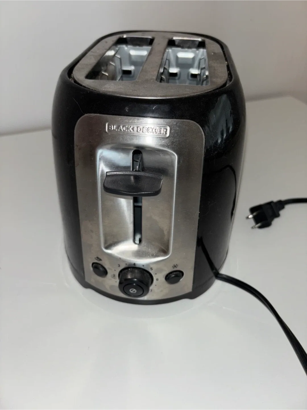 Black+Decker Black Toaster image indicator(2)