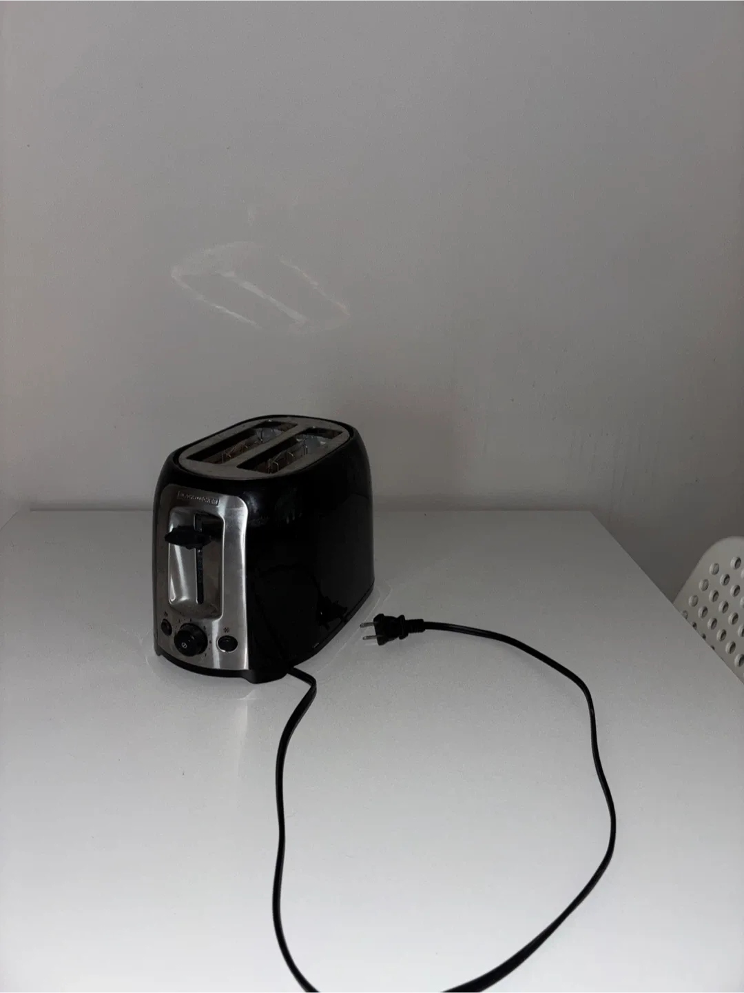 Black+Decker Black Toaster thumbnail