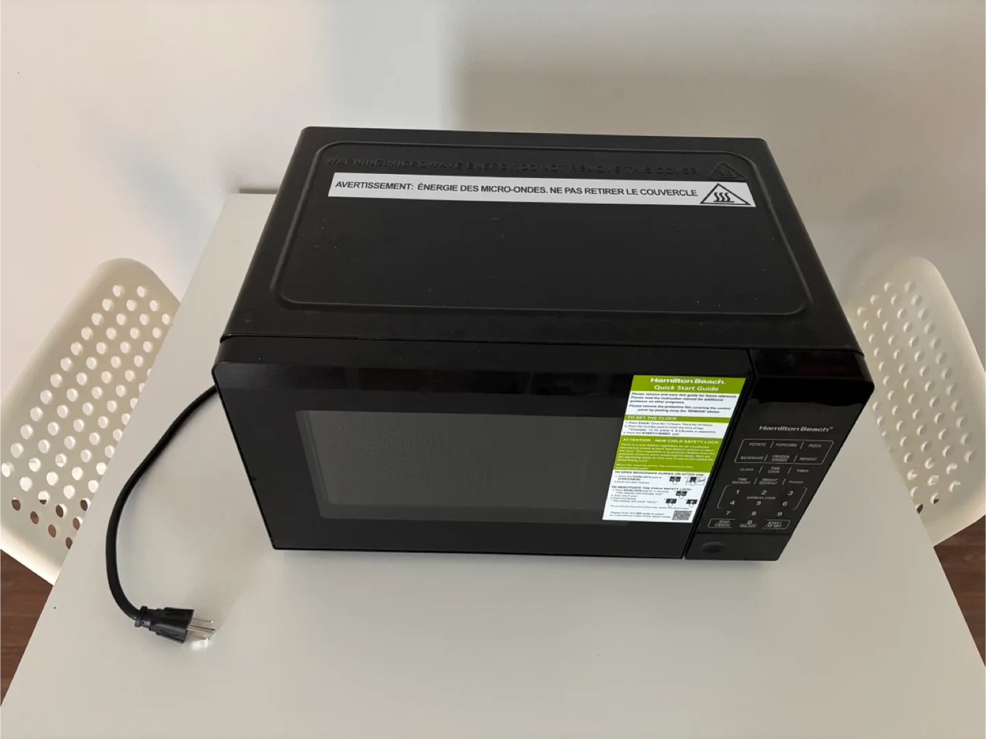 Hamilton Beach Microwave Oven - Black image indicator(2)