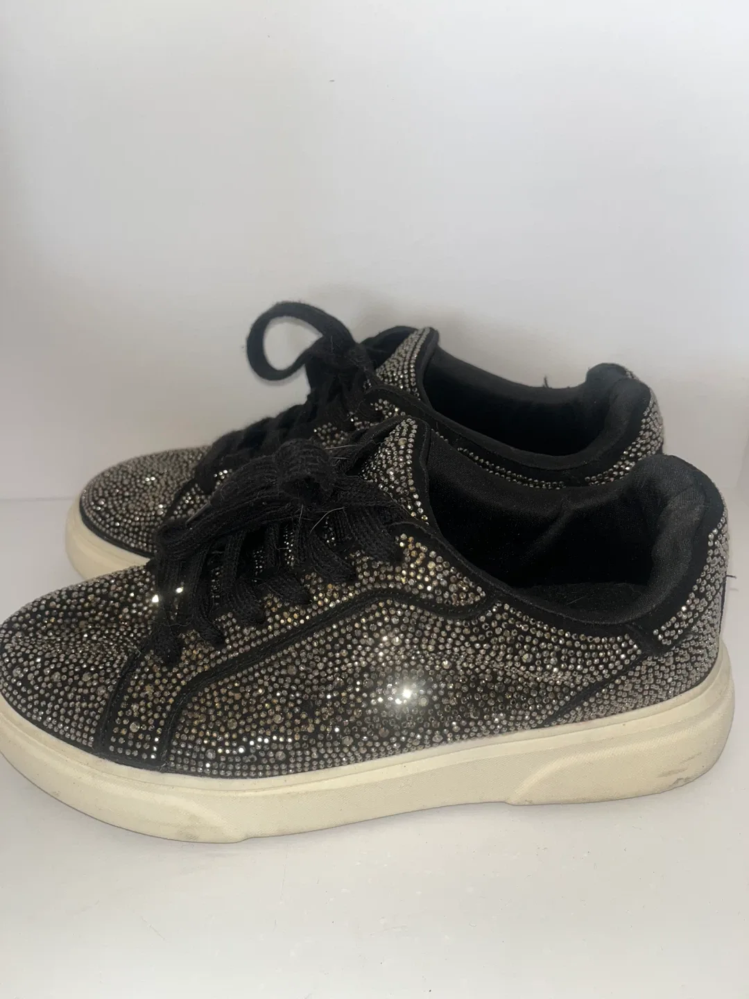 Rhinestone Embellished Black Sneakers image indicator(4)