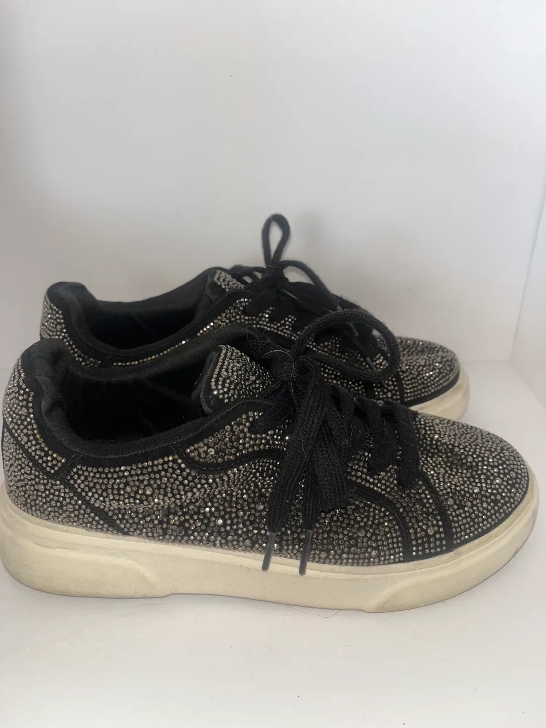 Rhinestone Embellished Black Sneakers image indicator(2)