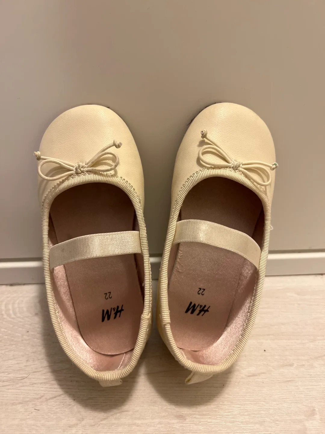 H&M Toddler Ballet Flats - Size US 6