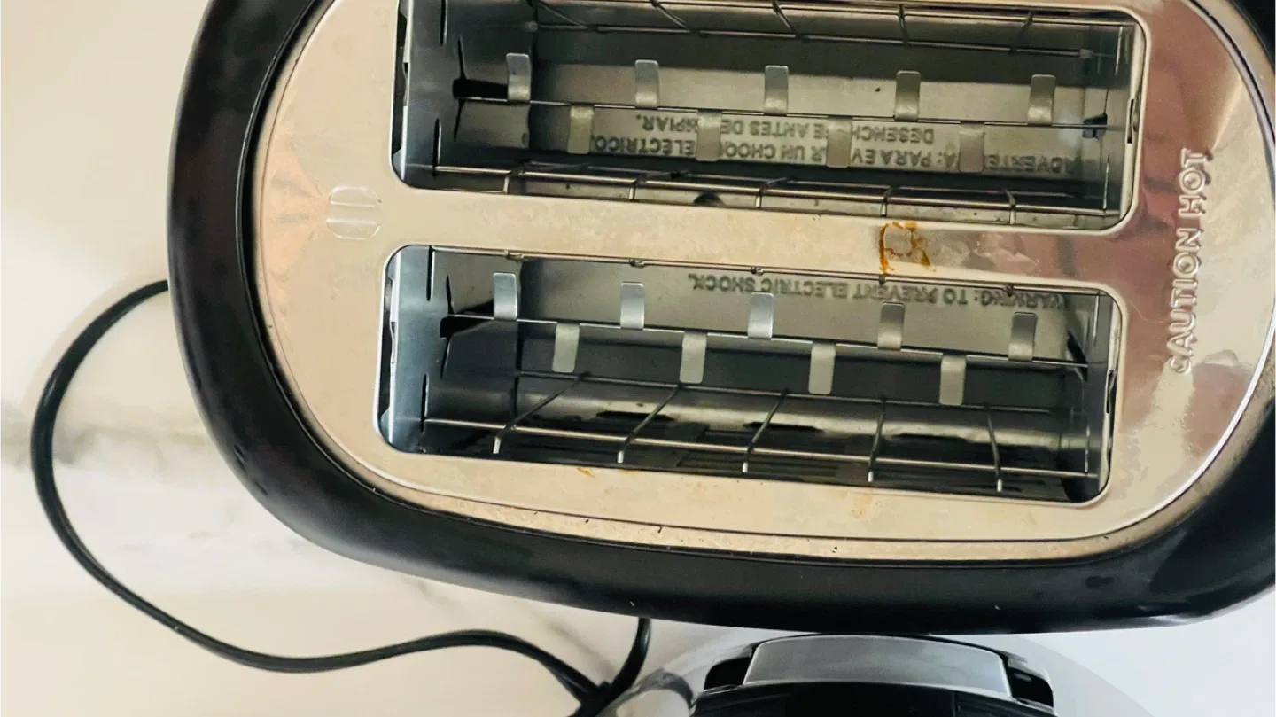 Hamilton Beach Rice Cooker & Amazon Basics Toaster image indicator(5)