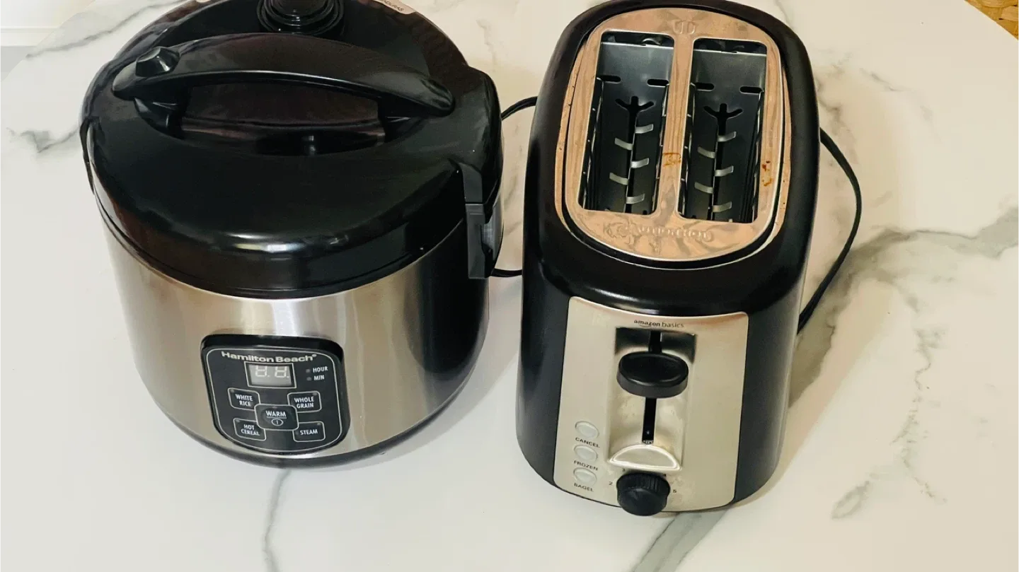 Hamilton Beach Rice Cooker & Amazon Basics Toaster