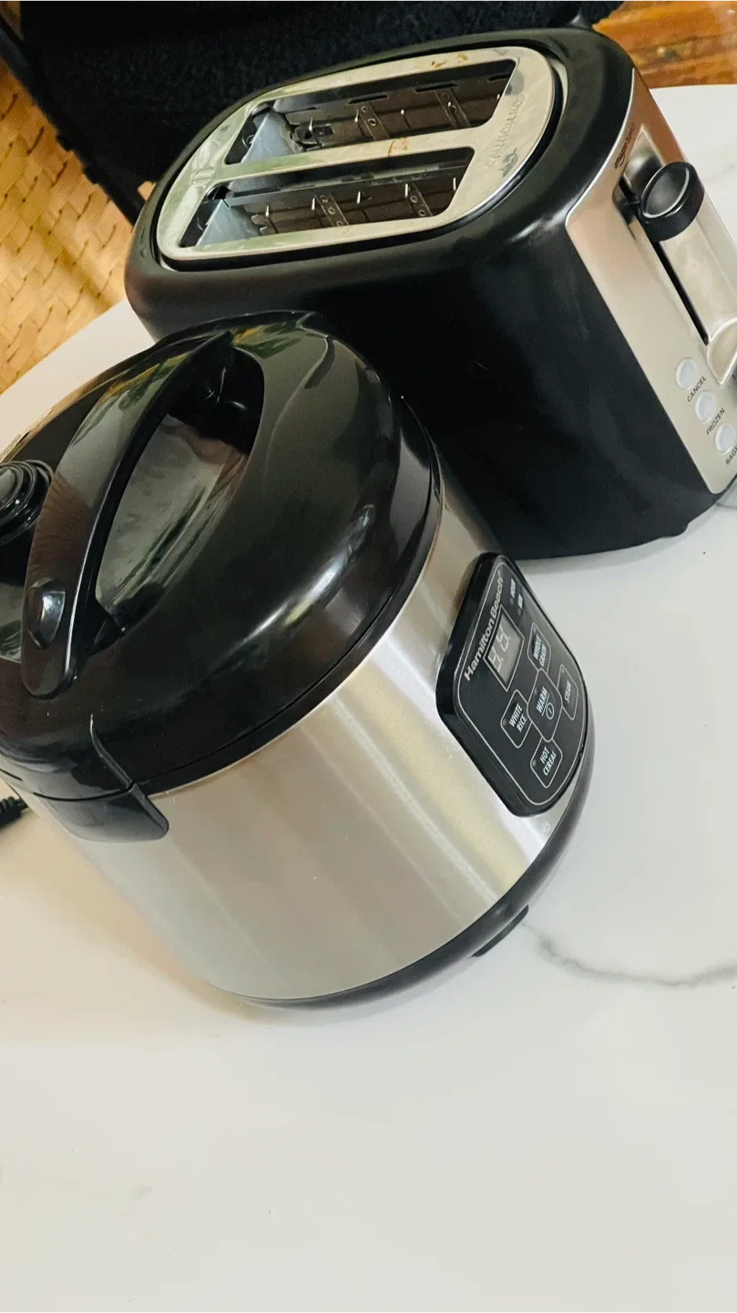 Hamilton Beach Rice Cooker & Amazon Basics Toaster image indicator(4)