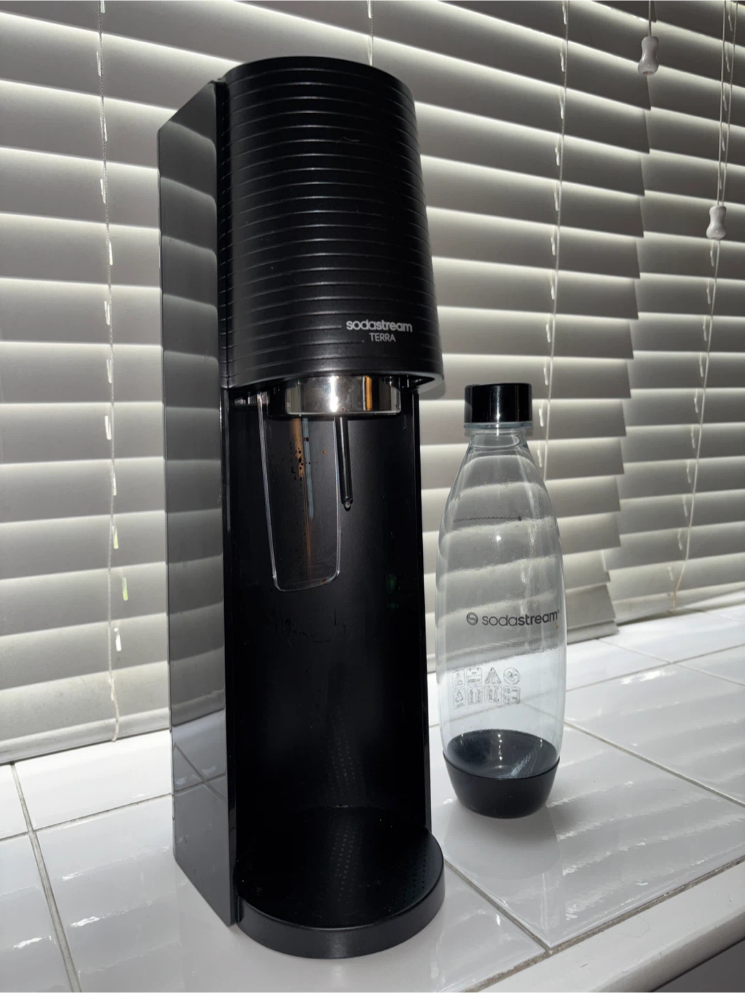 SodaStream Terra - Sparkling Water Maker - photo 2