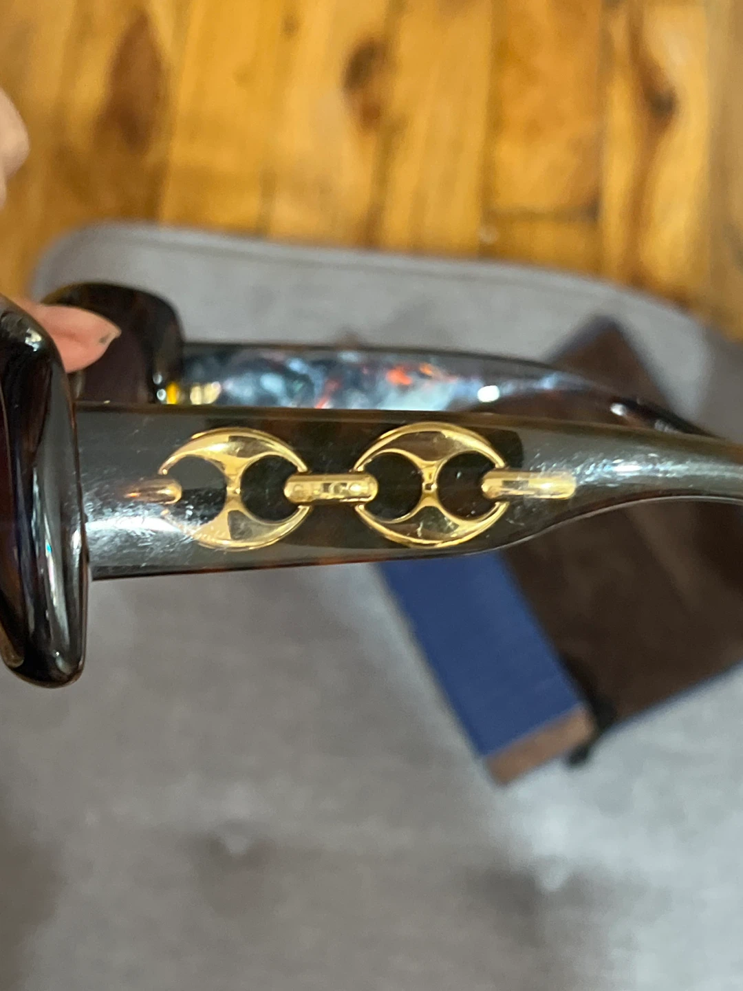 Gucci Sunglasses with Case - photo 2