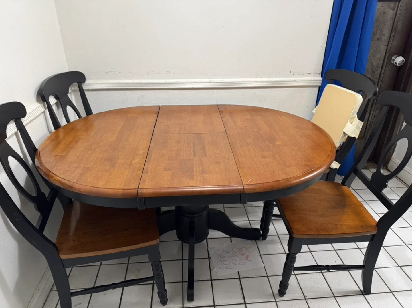 Raymour & Flanigan Kenton Adjustable Dining Table w/ Leaf image indicator(7)