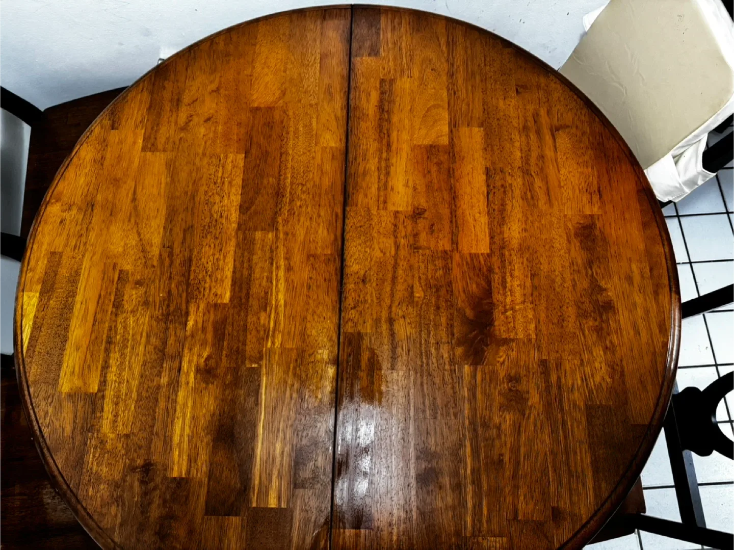 Raymour & Flanigan Kenton Adjustable Dining Table w/ Leaf image indicator(9)