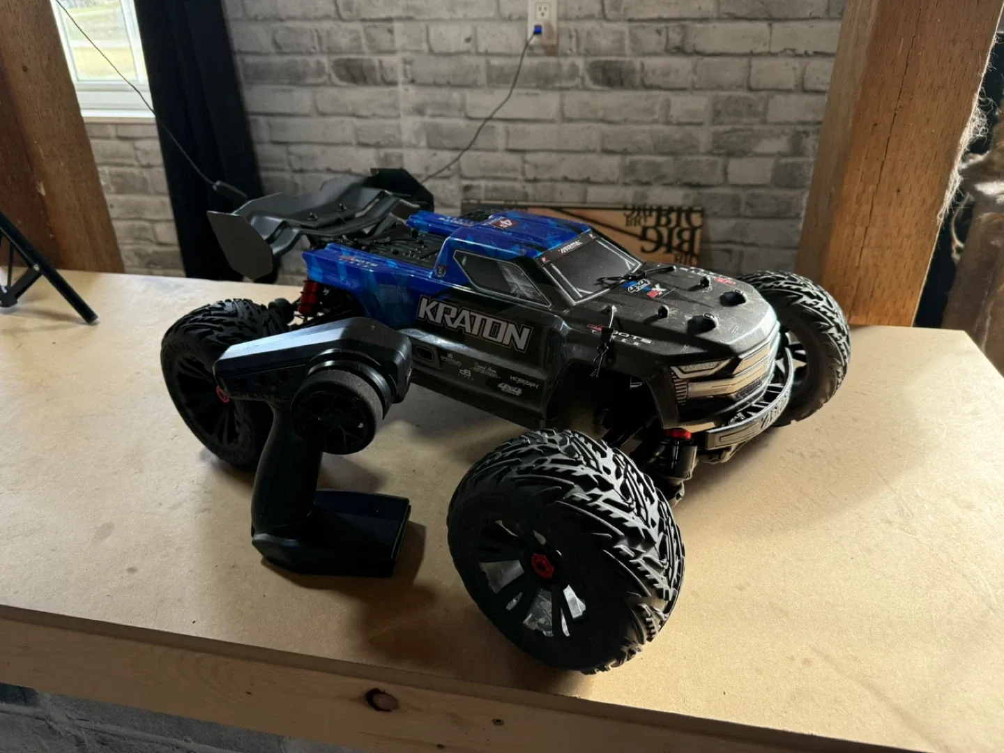 Arrma Kraton 4x4 RC Truck 4s image indicator(3)