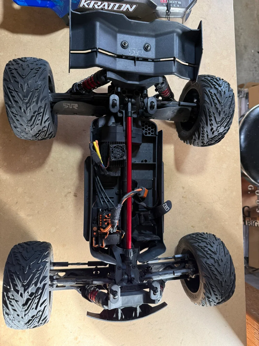 Arrma Kraton 4x4 RC Truck 4s image indicator(5)