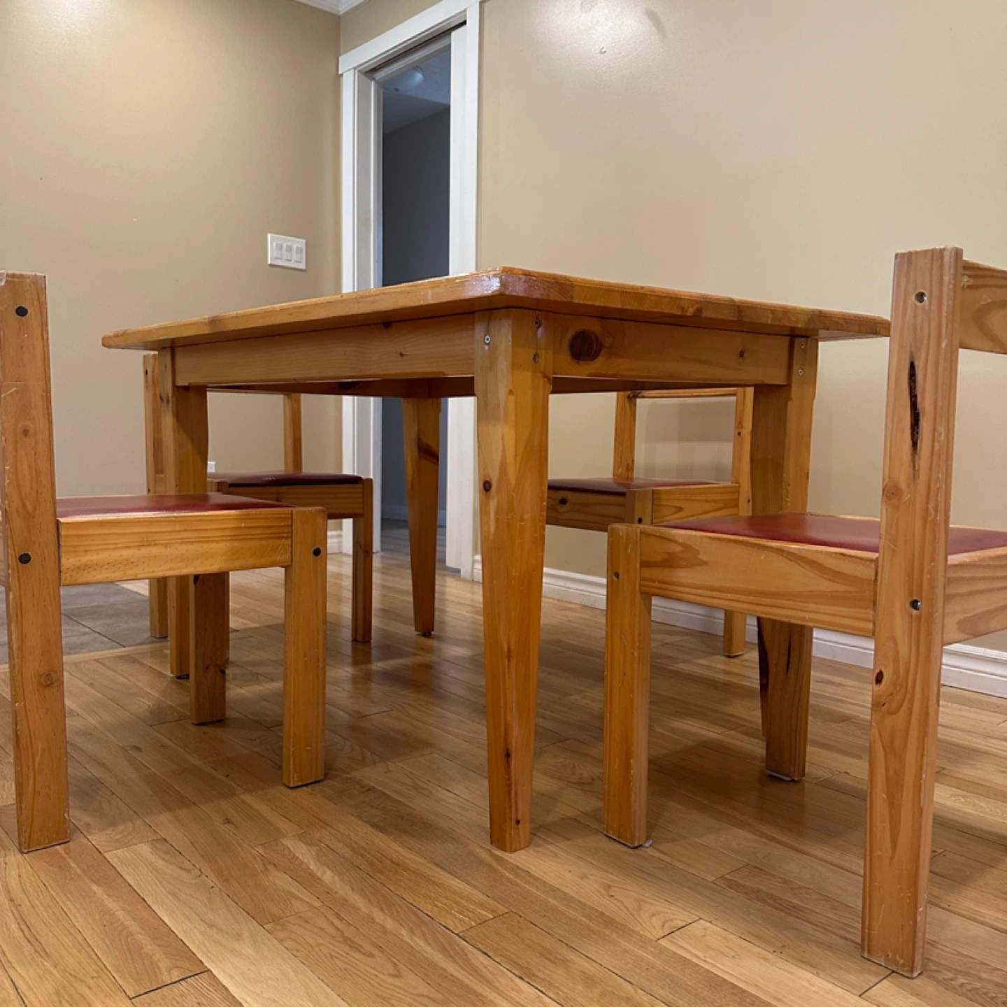 Solid Pine Wood Dining Table Set (CAN DELIVER) - photo 3