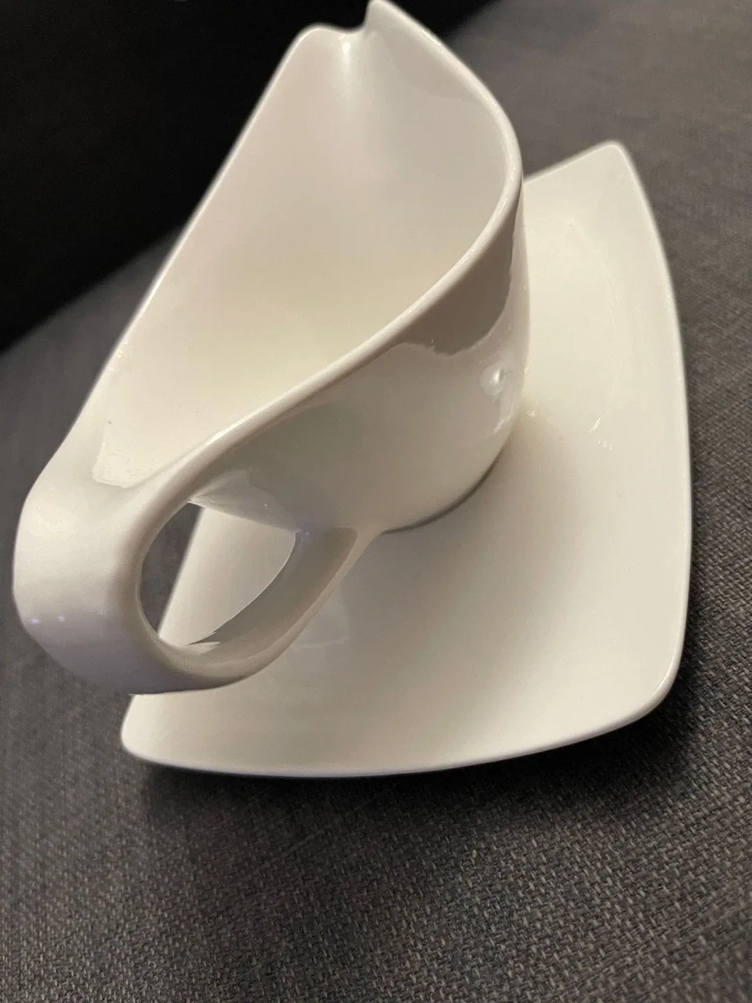 White Gravy Boat with Plate, new image indicator(3)