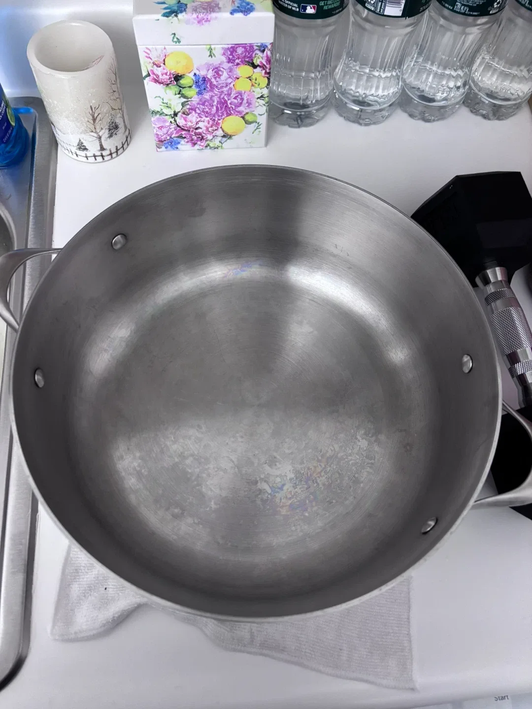 Calphalon 7.6 liters Stainless Steel Stock Pot image indicator(2)